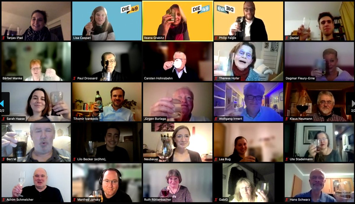 pfaigle's tweet photo. Kurz vor Weihnachten sagen wir Goodbye zu unserem Mini-Deutschland – #Die49. @GrabitzG @lisacaspari @markheywinkel und Lucie Liu ziehen Bilanz: https://t.co/PME9GS2VIe Und #die49 benennen 49 Dinge, die sich in Deutschland bald ändern müssen: https://t.co/wyNykFpKoy https://t.co/1hPhkRNrPh