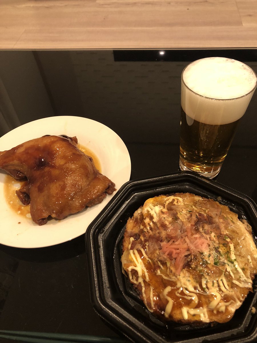 HALiFUL1's tweet photo. スーパーの安肉と粉物で最高にテンションが上がってる私は幸せなんだと思う。
この感性を忘れずにいたい。

#豪遊 #テンションMAX https://t.co/3GWK7K1J63