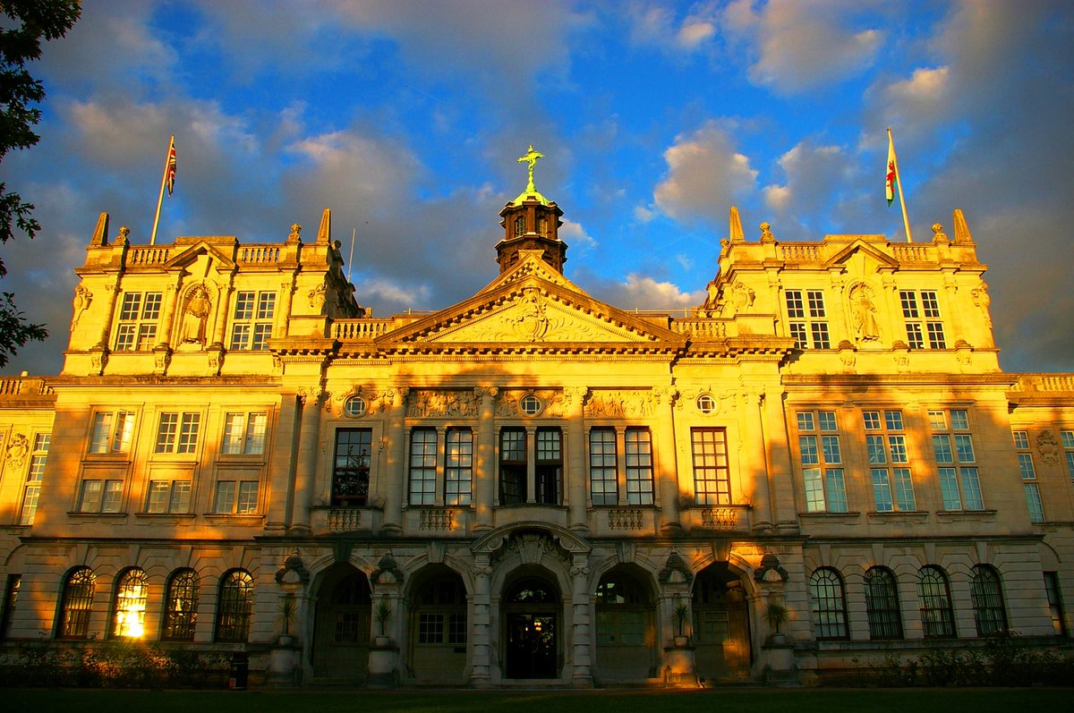 As we look back on the amazing achievements of the #CardiffUniversity  community in 2021, we thought that we'd share some of the highlights with  you. 👇, image size:1200x797