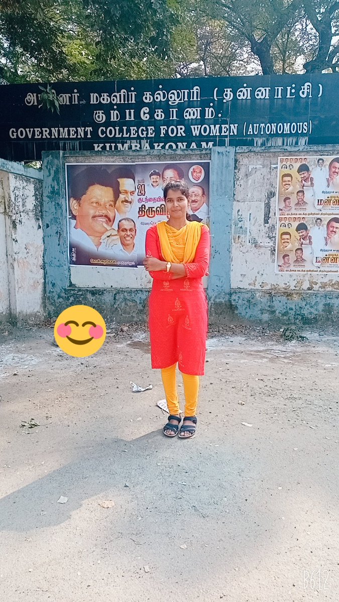 Vanitha06119914's tweet photo. At my UG college 😍 https://t.co/9cVgzWF3r2
