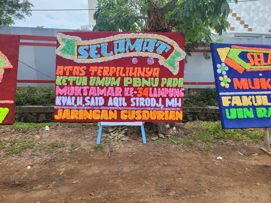 Barik_Tomanuru's tweet photo. Klarifikasi @GUSDURians atas pelebelan Gusdurian dlm papan ucapan Selamat. Sedang proses Muktamar masih berlangsung. https://t.co/3LHJv5D3DL