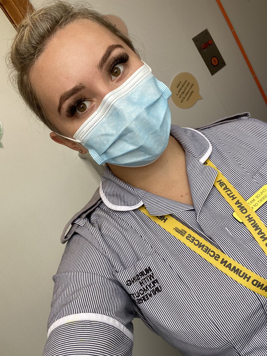 ChloMatthews2's tweet photo. Completed my first adult placement! Lots of learning opportunities and some great clinical skills sessions with the PDT!🎄🏥🩺👩🏼‍⚕️@PDTUhpt @UHP_NHS #TeamMonkswell #MNurs #adultandpaediatrics #PUNC18 https://t.co/0fqtIQOdCk