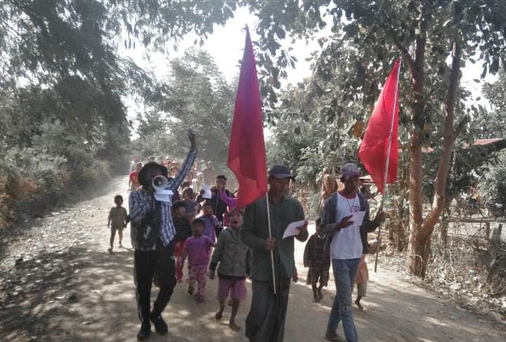 eainttko's tweet photo. A village from #Depayin township held anti-coup evening protest on Dec 23 .
#India_StopSupportingTerrorists 
#Dec23Coup 
#WhatsHappeningInMyanmar https://t.co/vF8Ty4o3QB