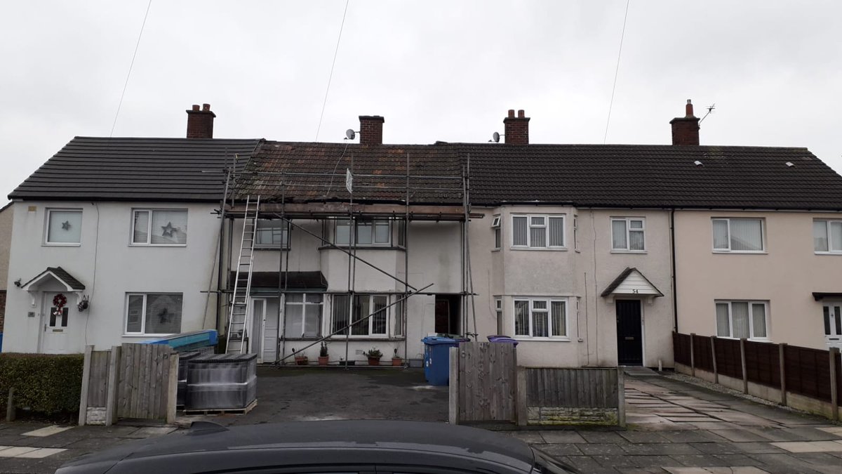 MartinR98297903's tweet photo. Work being carried out in preparation for a new roof installation to this residential property in Speke, #Liverpool.  Photos of the finished job to follow.
Call Martin on 07501 504648 or visit https://t.co/ROAL2OhtLj 
#roofing #roofer #flintshire #wirral #chester #cheshire https://t.co/7XXntiHQ7s