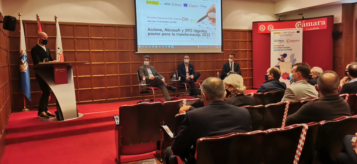 ✨Que mejor cierre de año en <a href="/CamaraCantabria/">Cámara de Comercio de Cantabria</a> con la jornada sobre #digitalización y #tecnología
🔝Gracias a los6️⃣invitados de lujo:
🙋‍♂️Alejandro Beivide <a href="/ACCIONA/">ACCIONA</a> 
🙋‍♂️Sergio Gellida <a href="/XPOLogistics_Es/">XPO en España</a> 
🙋‍♂️Miguel Ángel Cervera <a href="/MicrosoftES/">Microsoft España</a>
⚽<a href="/RafaelRuizBada/">Rafael Ruiz Bada</a> 
🤖<a href="/siali/">Siali | Expertos en IA - Industria 4.0</a>
👓<a href="/BINARYBOXING/">Binarybox Studios</a>