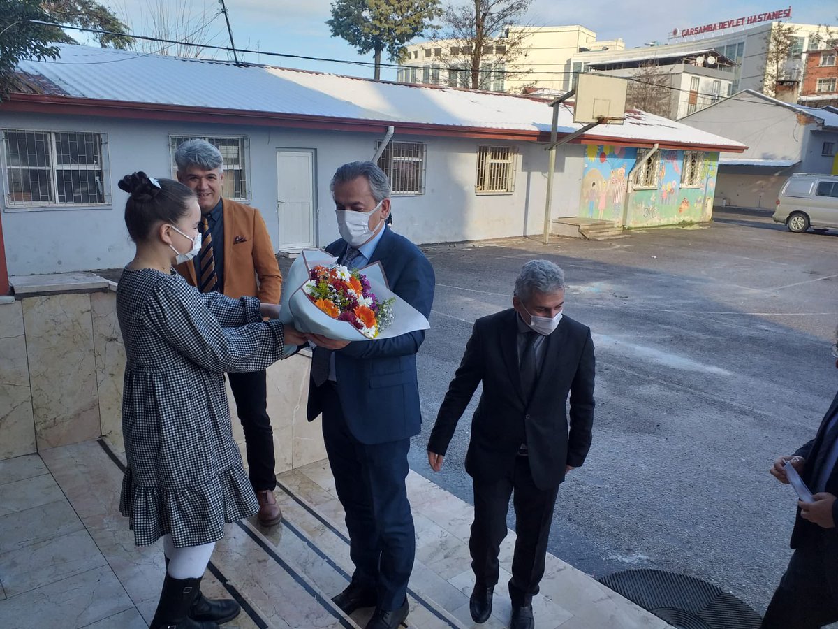 SehitSametKeles's tweet photo. Samsun İl Milli Eğitim Müdürlüğü’nün Benim Okulum Projesi kapsamında okulumuza yaptığımız “Akıllı Kütüphane” İl Milli Eğitim Müdürümüz Murat Yiğit ve İlçe Milli Eğitim Müdürümüz Mustafa Özdemir’in katılımıyla açıldı. @gokhanmurat1 @samsunmem @carsambamem @MustafaOzdmr55 https://t.co/hXC7rlQvtc