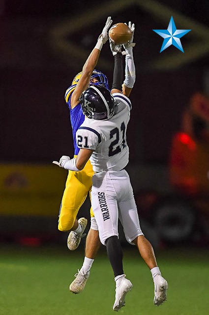 billyhull's tweet photo. Kaiser's Kamakana Mahiko finishes season with 1,219 receiving yards in 10 games, which is 10th-most in state history. He joins Punahou's Kanawai Noa and Miah Ostrowski and Kamehameha's Kumoku Noa as the only players with 1,200+ yards in 10 games or less: https://t.co/rQeVNjjpQy https://t.co/cOPvuN9RmC