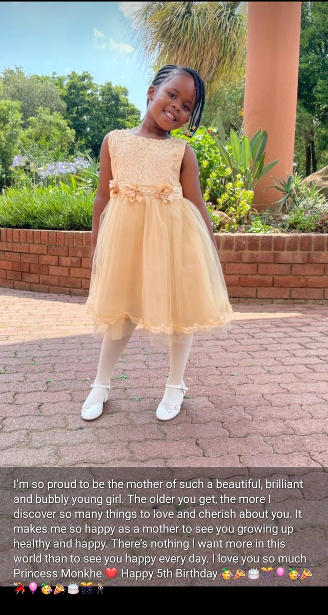 EvelynNnana's tweet photo. @Ndi_Muvenda_ I would buy a cake for my princess 🎉🎊💃🎂 #ImpiloInzima https://t.co/4nORiJmwYv