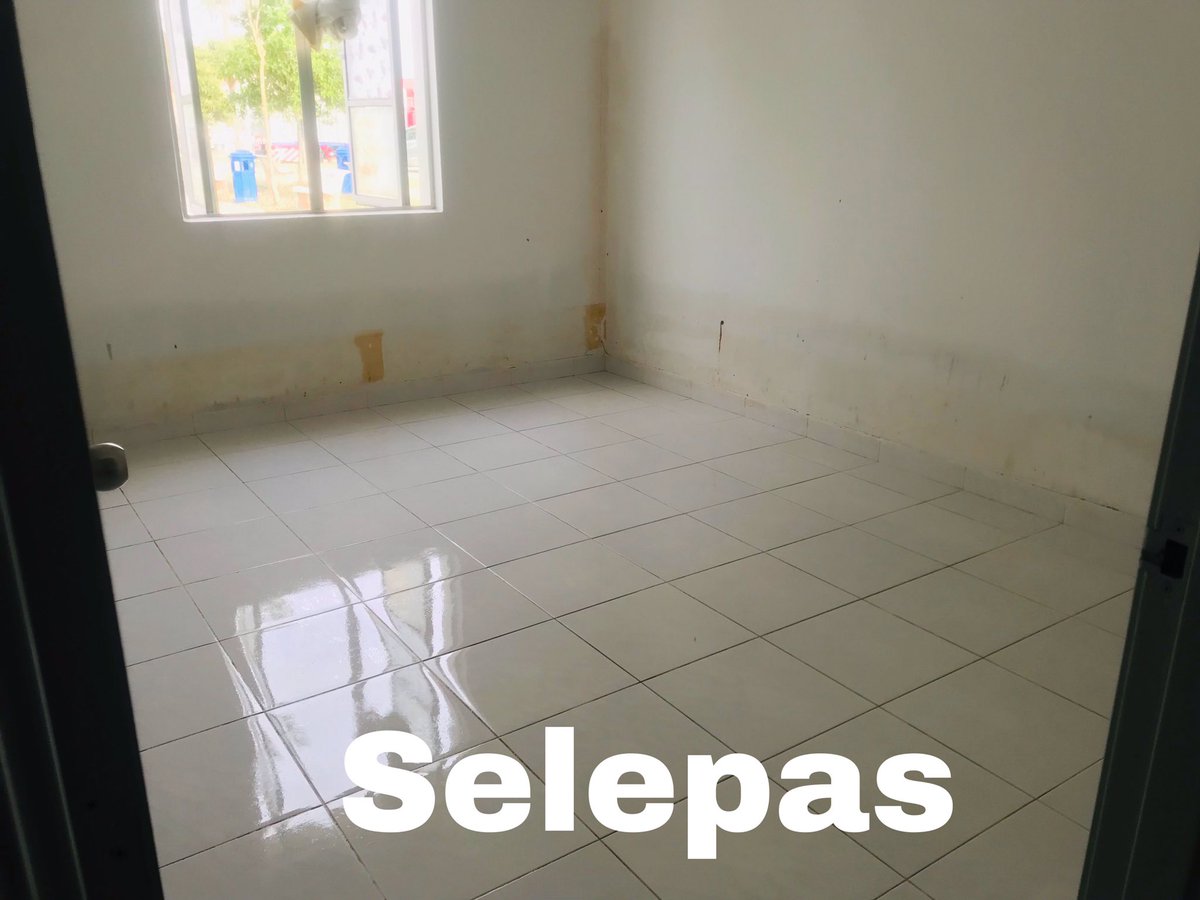 Abu_Auni_14's tweet photo. Antara adab penting sukarelawan dalam kerja pembersihan adalah, kita bersihkan rumah mangsa banjir sebagaimana kita mahu tinggal di situ.
Setuju kan?
Skuad RMI Nilai,
22 Disember 2021.
#RelawanMudaISMA
#Nilai #Sepang
#DesaBestari
#LabuLanjut https://t.co/UTHwWR7dfV