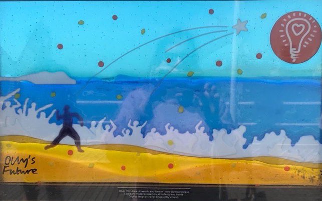 OllysFuture's tweet image. The unveiling of a beautiful fused glass window on Worthing Pier commemorating Olly winning the town's annual #Flingathon' two year's running, was one of the highlights of 2021.

#glasswindow #Worthingbeach #Worthingpier #SuicidePrevention #MentalHealthAwareness #loveandlight