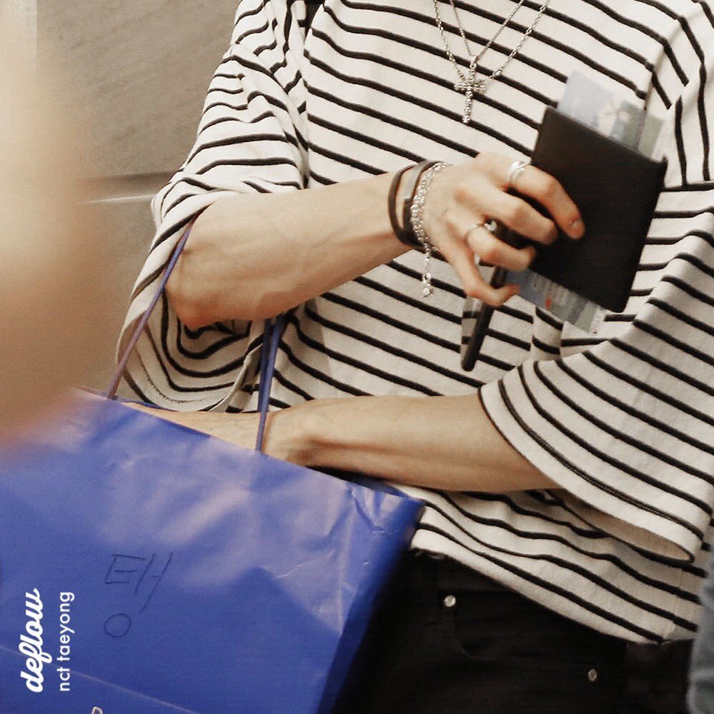 180524 #태용 #TAEYONG #TYLookbook #fashion #airport
🔗 tylookbook.com/2018/180524/