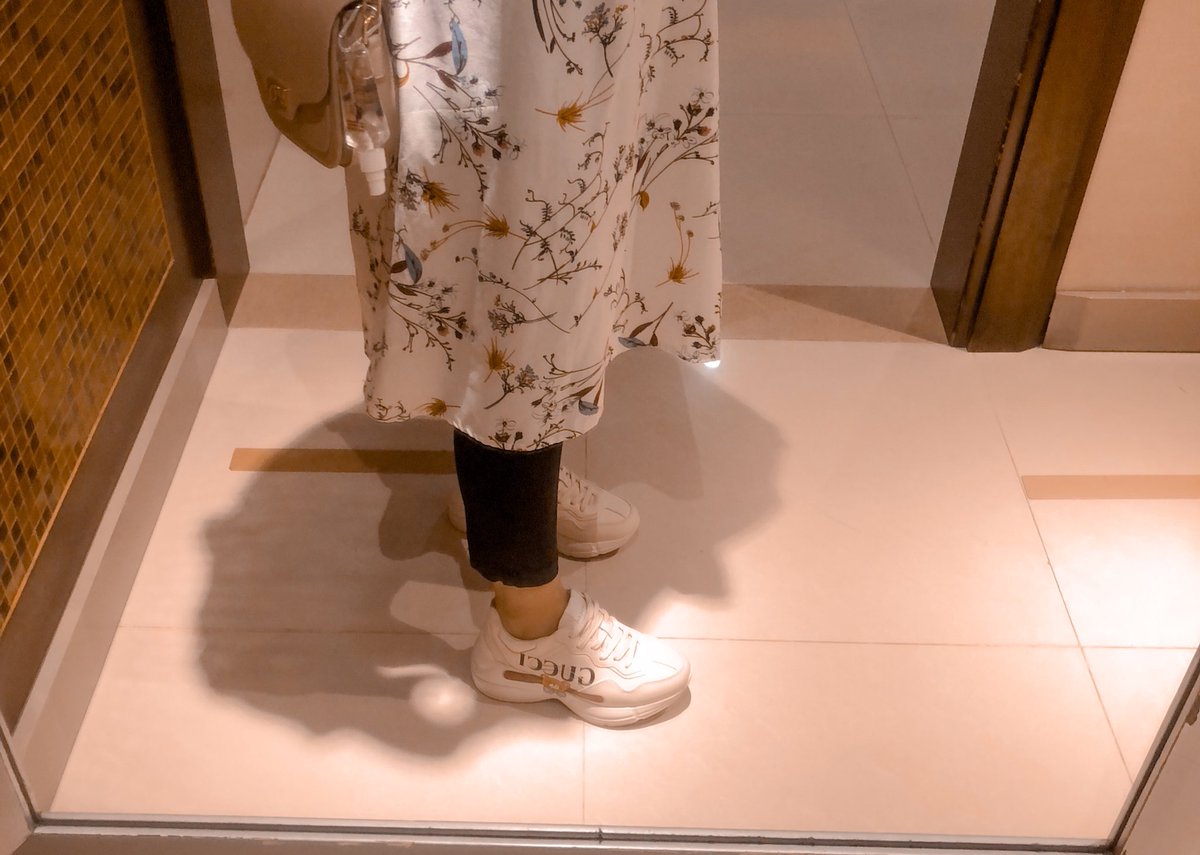 sugarlilbear's tweet photo. Walking with Kai
#GUCCIKAI https://t.co/YZgxhnowGN