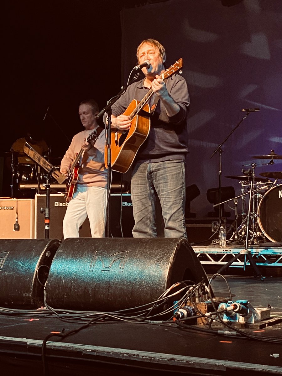ryansmoma's tweet photo. The mighty OCS did not disappoint! Fantastic night ✊
@OCSmusic @SimonFoxyFowler @stevecradock @chrisgeorge123 @bigarnie3 https://t.co/kYncgZ9z0Y
