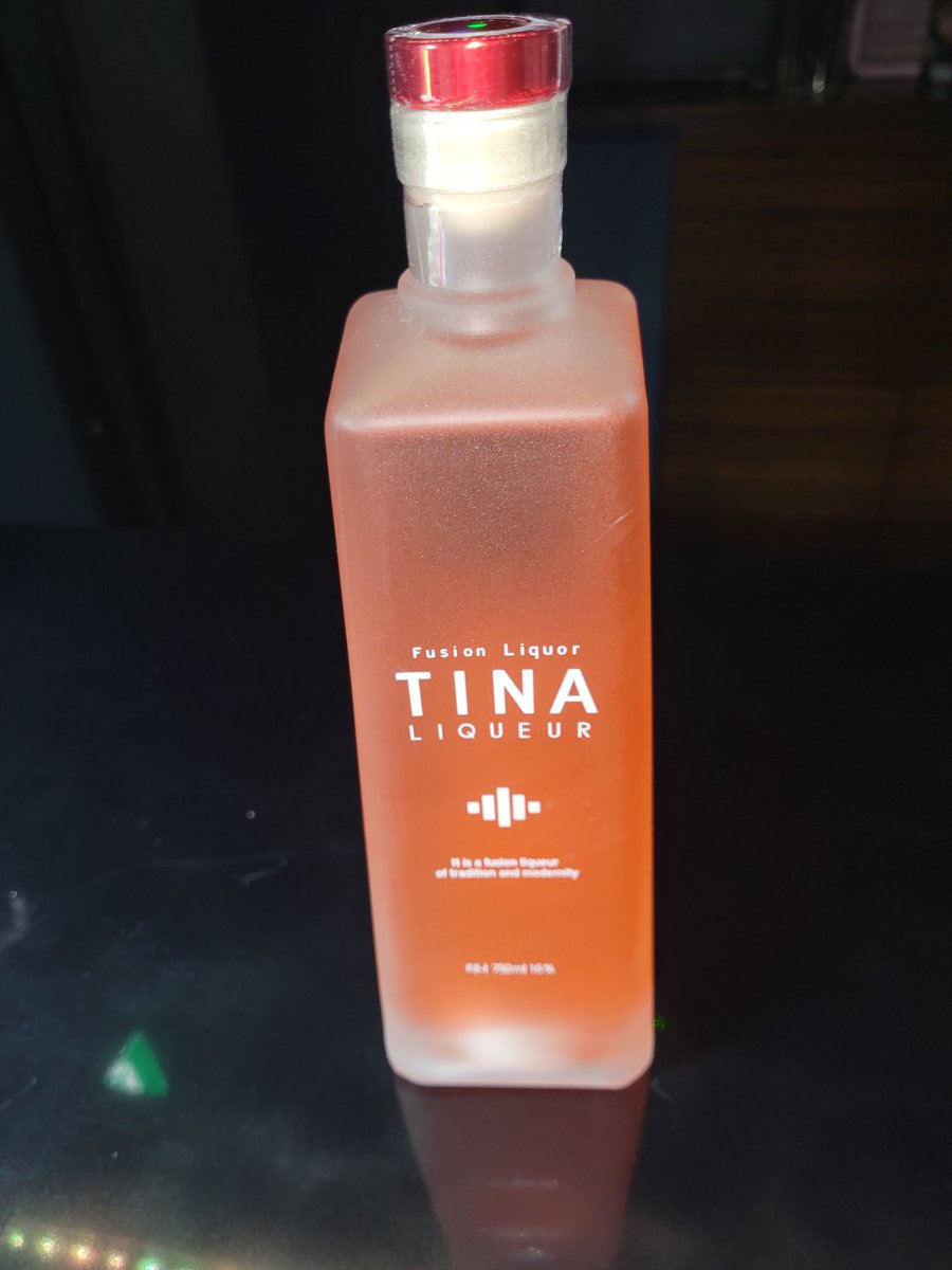 えいと支配人が新人研修してくれてる☺1600万プレーヤーのカリスマ研修ありがたや🙌🙌
これから流行るらしい『TINA』入手できたからクリスマスイベントで出してみるか😏
#sixtokyo #sixgroup #えいと支配人 #TINA