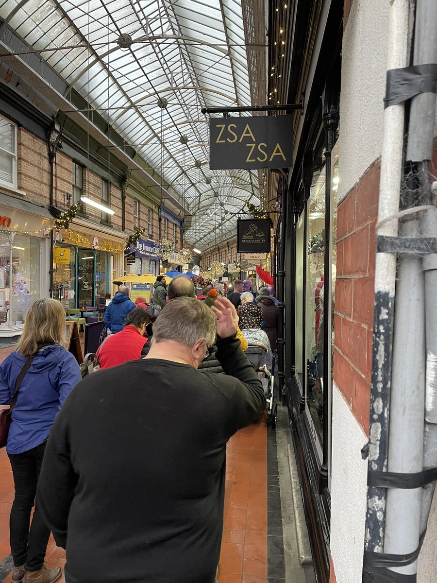 I couldn’t resist taking a photo of the queue I’m in for a cheese store!! At least 10 people ahead of me, <a href="/RenoufsWineBar/">Renoufs</a> Pantry is doing a roaring trade!! Cannot wait to get to the front and get some cheese for my Christmas Day cheese and charcuterie board!