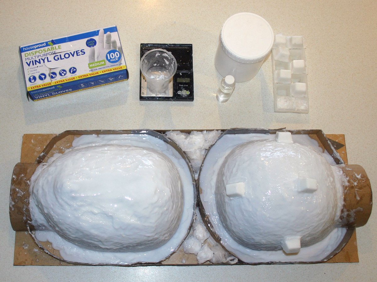 KMenagerie's tweet photo. The 2-part spider mold is almost ready for the outer shell to go on. When that's complete I can remove the template and find out if it works. https://t.co/mPIr5rXqhw
