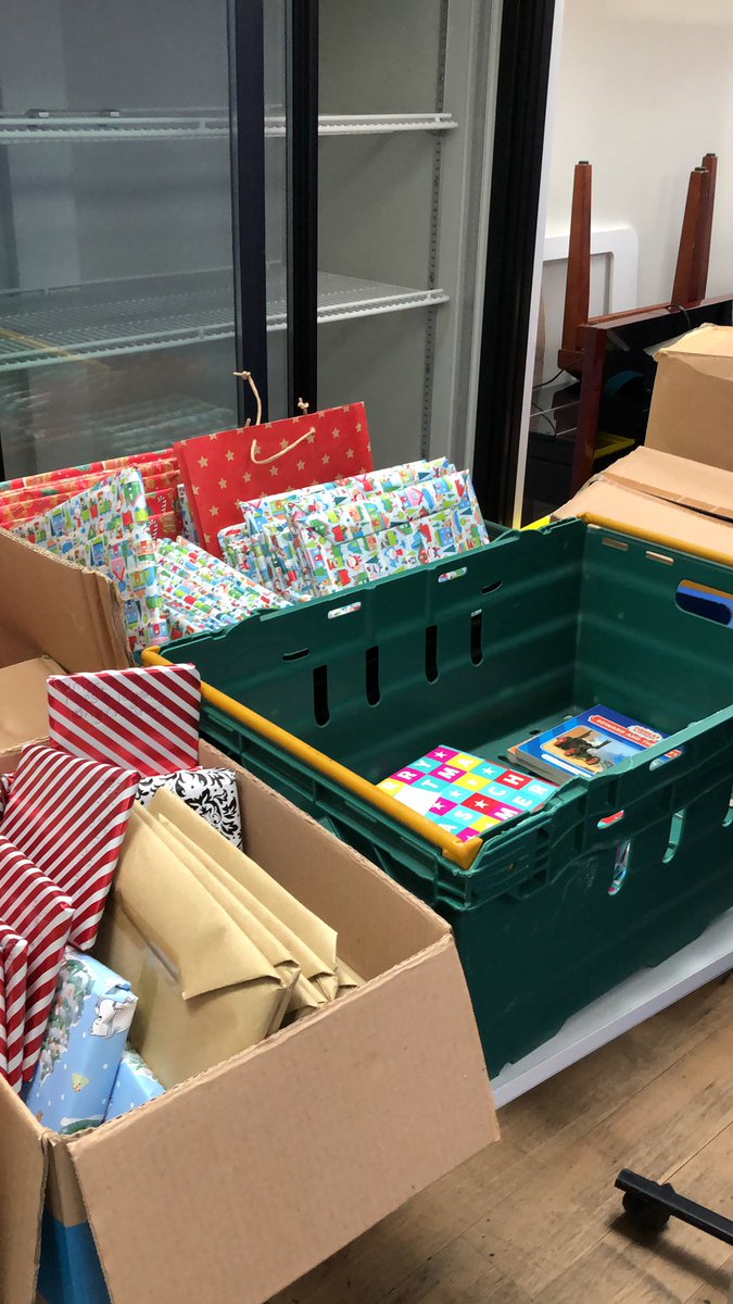 carberry_teresa's tweet photo. Thank you to everyone who donated and wrapped the books for Breakfast with Santa at the Daniel Community Centre…… more to go out on Christmas Eve! #MoldPlasticReduction #MoldBookFest https://t.co/MYRR7h14gE