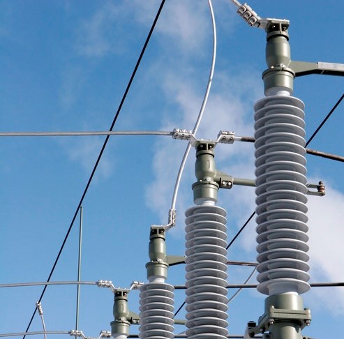 chemdelta's tweet photo. Mit dem Abschalten der letzten Kernkraftwerke Ende 2022 fehlen in Bayern ca. 30% an Strom-Erzeugungskapazität. Ohne ausreichend Grünen Strom zu wettbewerbsfähigen Preisen bedeutet das weniger Arbeitsplätze und Wohlstand für das ChemDelta Bavaria. https://t.co/TH8iUCVFgW