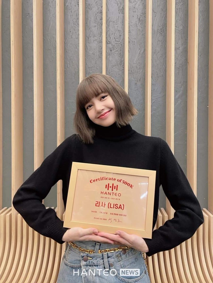 blackpinkcuteee's tweet photo. LALISA CÙNG VỚI CHỨNG NHẬN CỦA HANTEO.

Nữ nghệ sĩ solo đầu tiên đạt được 'Initial #Chodong Half-million', nhận được chứng nhận bảng xếp hạng Hanteo chính thức (#Hanteo Chart Official)
-Fb- 
#LALISA #BLACKPINK https://t.co/07T85SXmOi