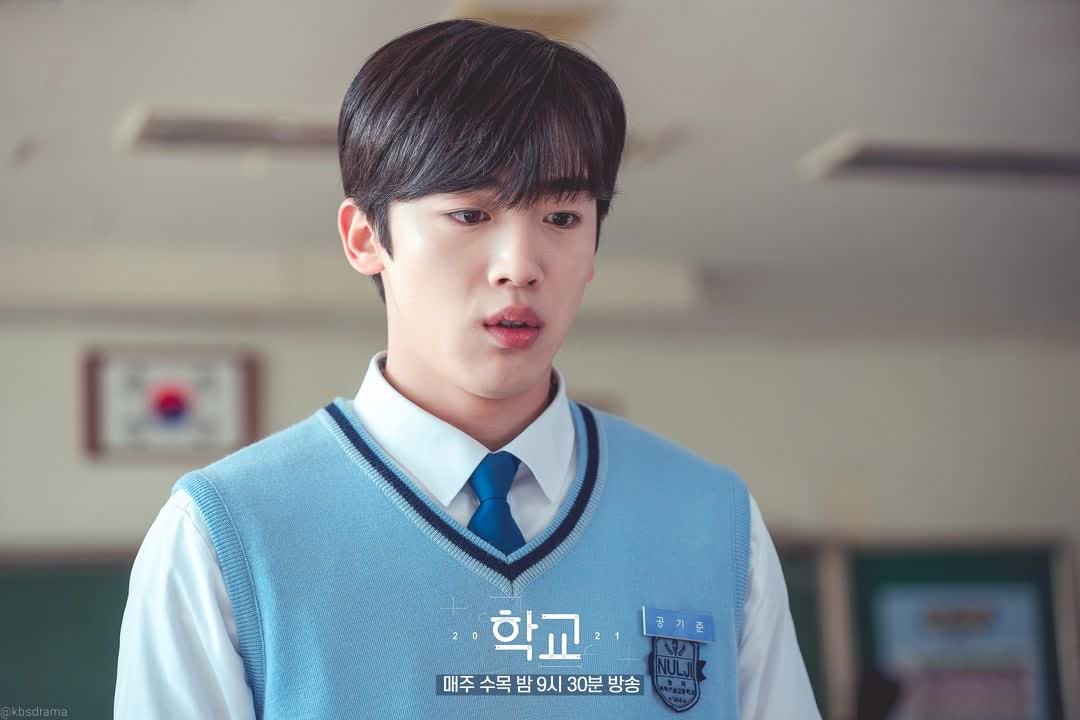 kimmuggle_wei's tweet photo. We love you so much 💓 💗 
#좋다고말해_공기준
#GeniusActorKimYohan
#김요한_사랑해 https://t.co/Kk68W4stqH