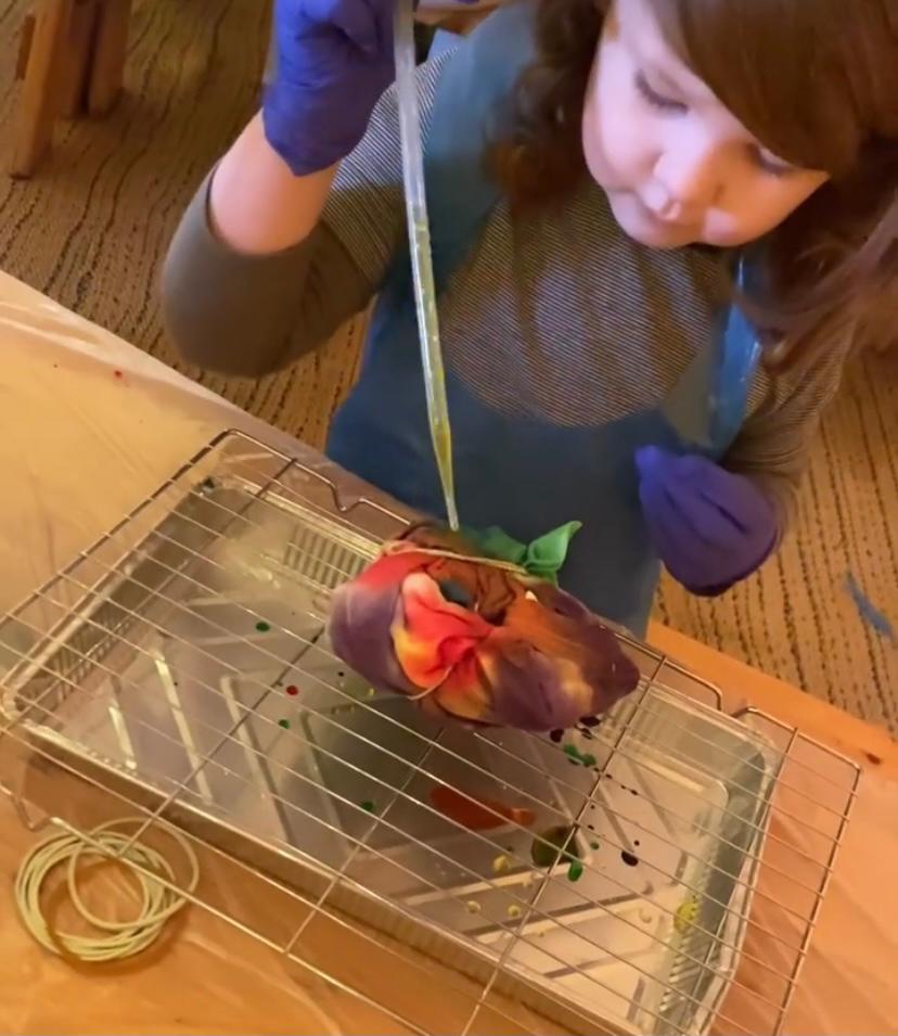sthelenscouncil's tweet photo. We have had 1 space open up for today's tie-dye workshop in the tipi on #ChalonWay!🎨
Starts at 2.30pm - get a ticket before it sells out👇
https://t.co/0QrVxKtRRI https://t.co/61sfRQLMoy