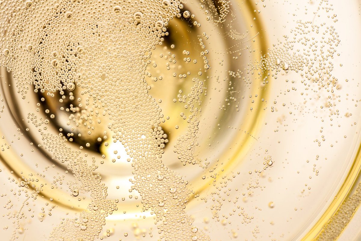 AdvBio's tweet photo. Leftover champagne can be a real pain! In our latest blog post we explore ways to upcycle this festive beverage in various recipes! 

Learn more here:

https://t.co/9XysIlbYfA

#advancedbiotech #abt #champagne #cooking #blog #natural https://t.co/atERZY7Vxy