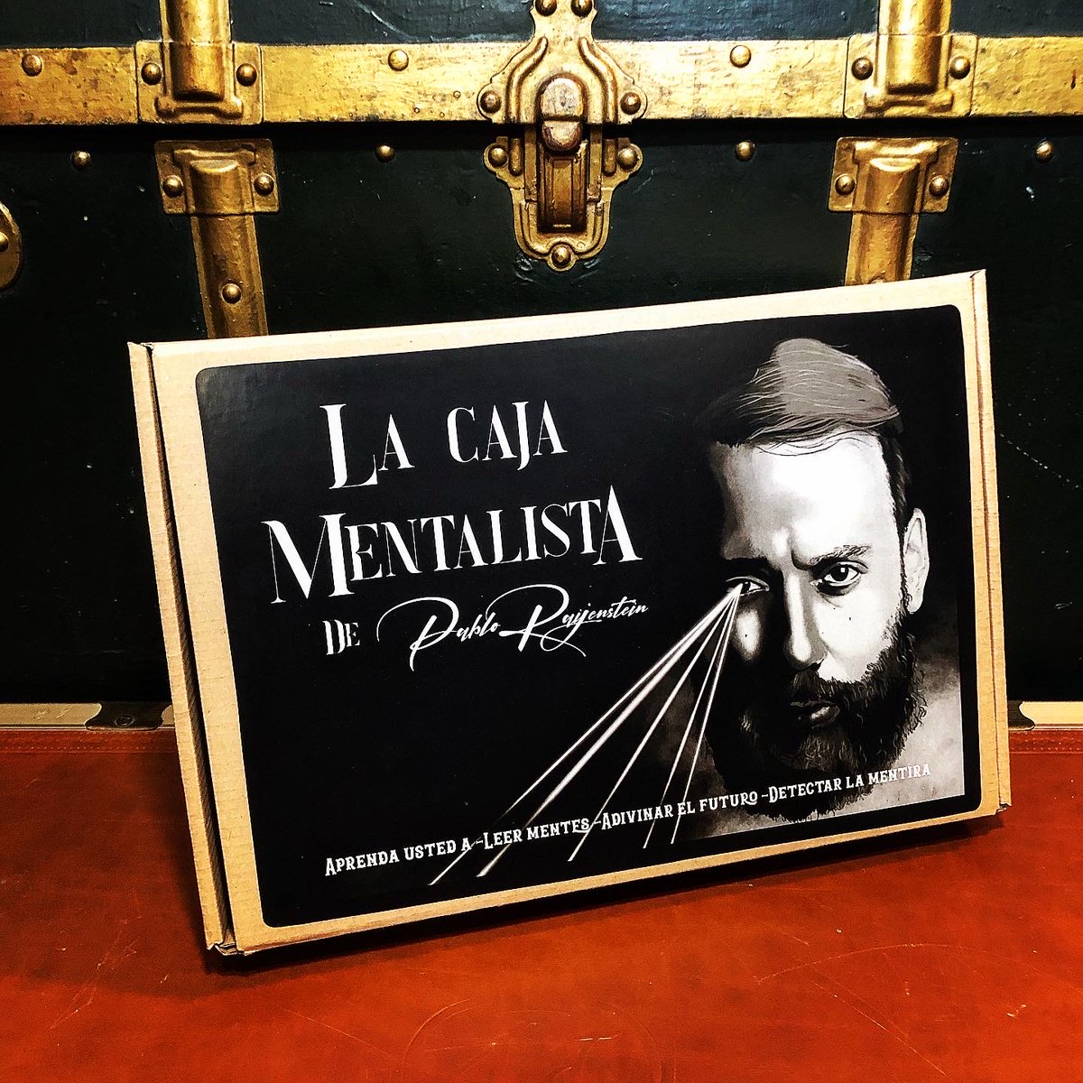 Raijenstein's tweet photo. Estoy muy contento de presentar La Caja Mentalista con @MagiaEstudio. He querido buscar contenido fidedigno y replicas originales de símbolos Zener de J.B. Rhine 1930s,fotografiaras estilo #Polaroid de “Society for Research on Raport and Telekinesis” o "El caso Enfield" https://t.co/A1N0uZz4Jm