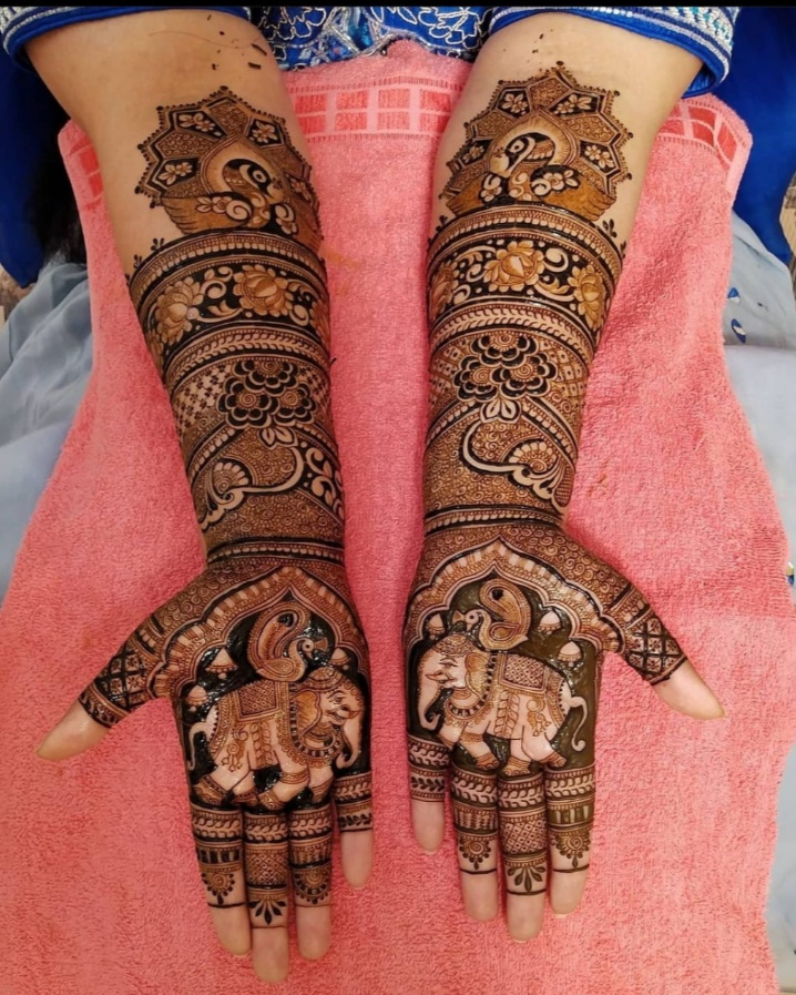 Raja Rani (Figures) themed Bridal Mehndi Design. | Bridal mehndi bookings  are taken for 2021 DM for bookings Customize as per ur requirement #henna  #hennadesigns #hennaartist #mehndidesigns #dindigul... | By Mozhi Mehndi |  Facebook