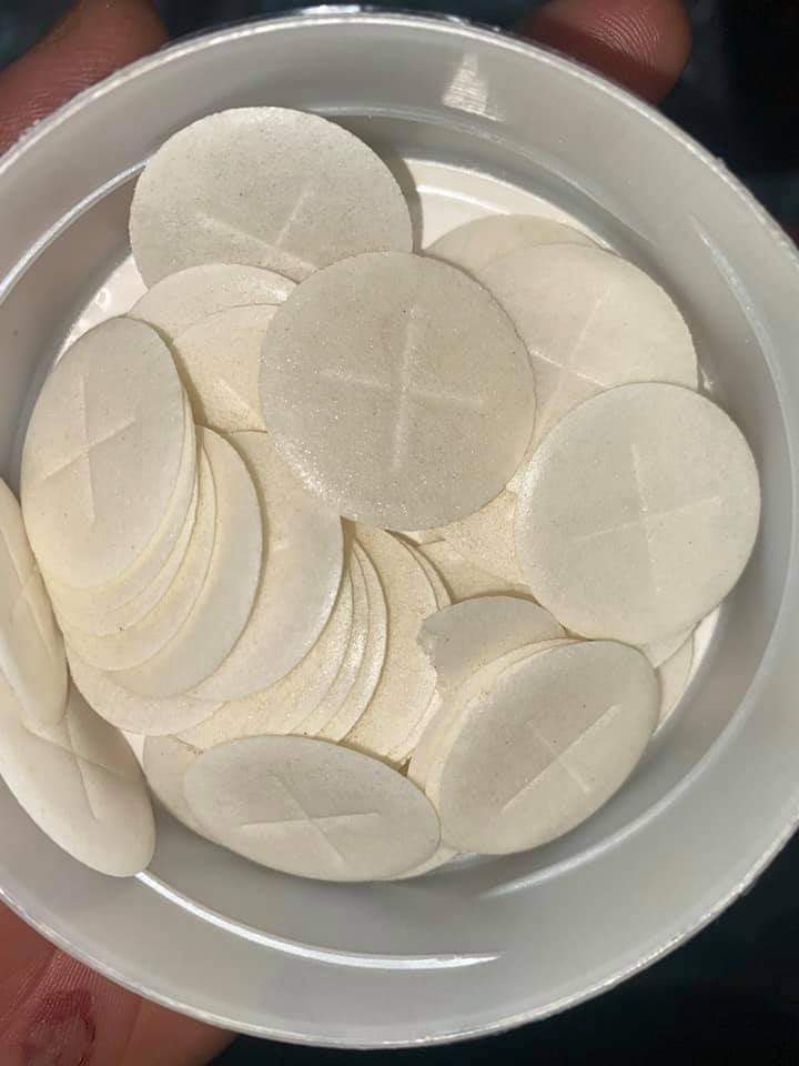 The_Masonic_Ace's tweet photo. Someone on twitter called these “Jeez-Its” and I cackled https://t.co/FzO3ctbpj4