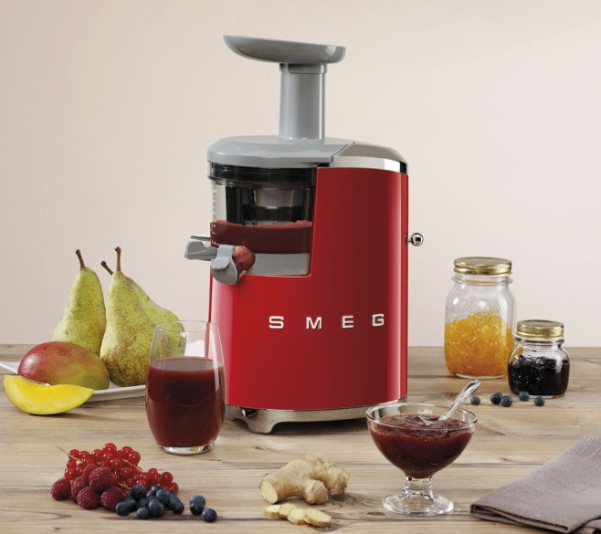 studio_smeg_ru's tweet photo. 🍊Преимущества шнековых соковыжималок от SMEG

✅Уникальные материалы
✅Технология холодного отжима
✅Эксклюзивный дизайн

▶️Больше информации в статье: https://t.co/Moa52aUvw3

#SMEG #СМЕГ #сок #соковыжималк�� #кухня #фрукты https://t.co/GzHnr1NeNa