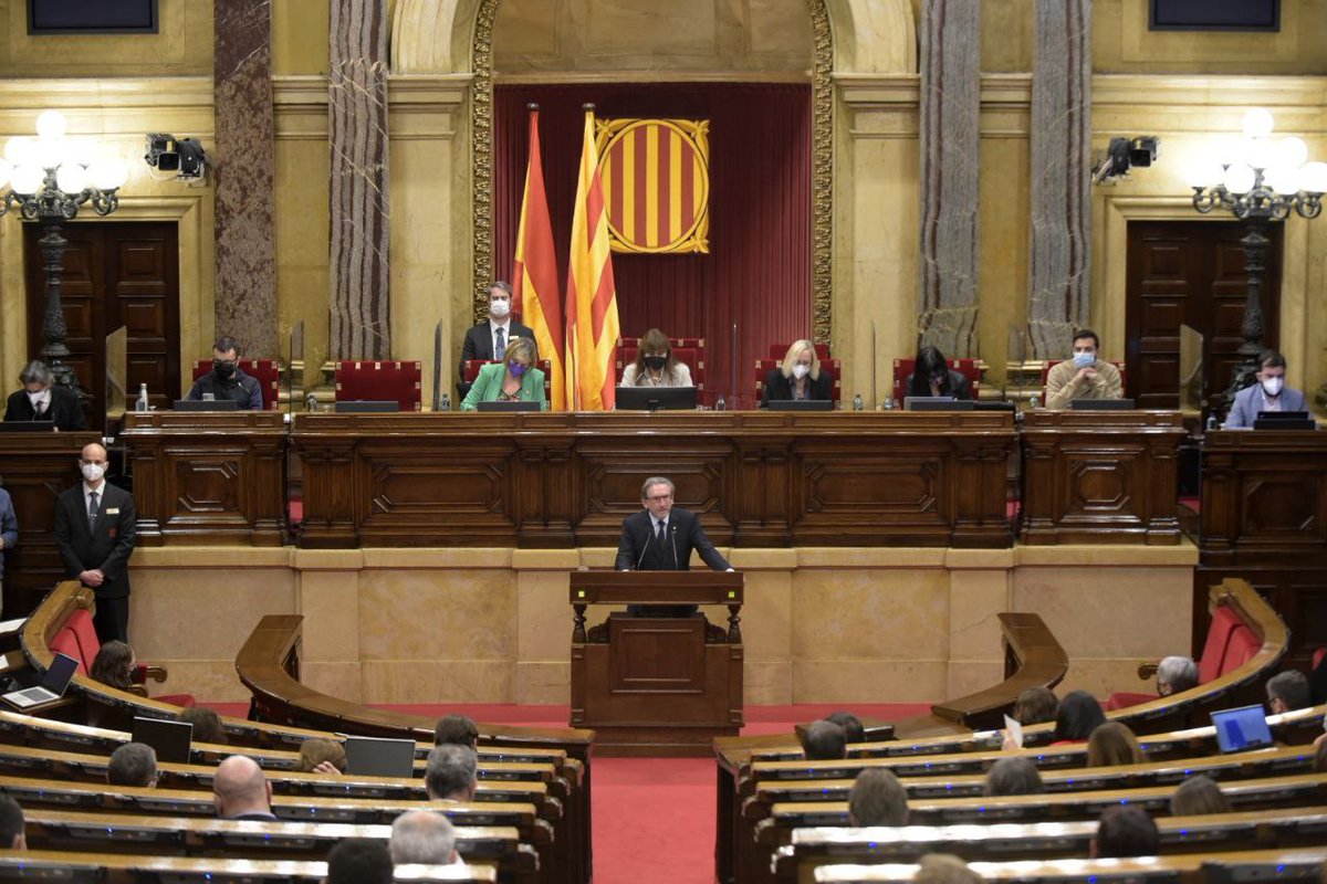 economiacat's tweet photo. 💬 conseller #JaumeGiró: "També vull destacar el compromís del @govern amb la llengua i amb reforçar la presència del català a través de la cultura i l'educació. El 2022, @llenguacatalana disposarà d'un 26% més de recursos per protegir el català"
#ReActivemCAT https://t.co/3Bl33FqLdG