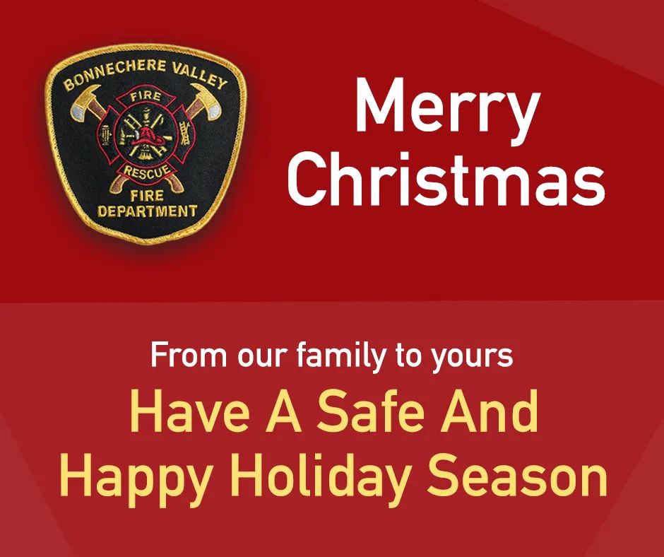 BonnVallFD's tweet image. Wishing you all a safe &amp;amp; happy holiday season. Special wishes to our partners at @RenCtyParamedic @OPP_ER #RenfrewCACC &amp;amp; of course the one that loves tease us the most @RenfrewCntyScan 🚒🎅🚒