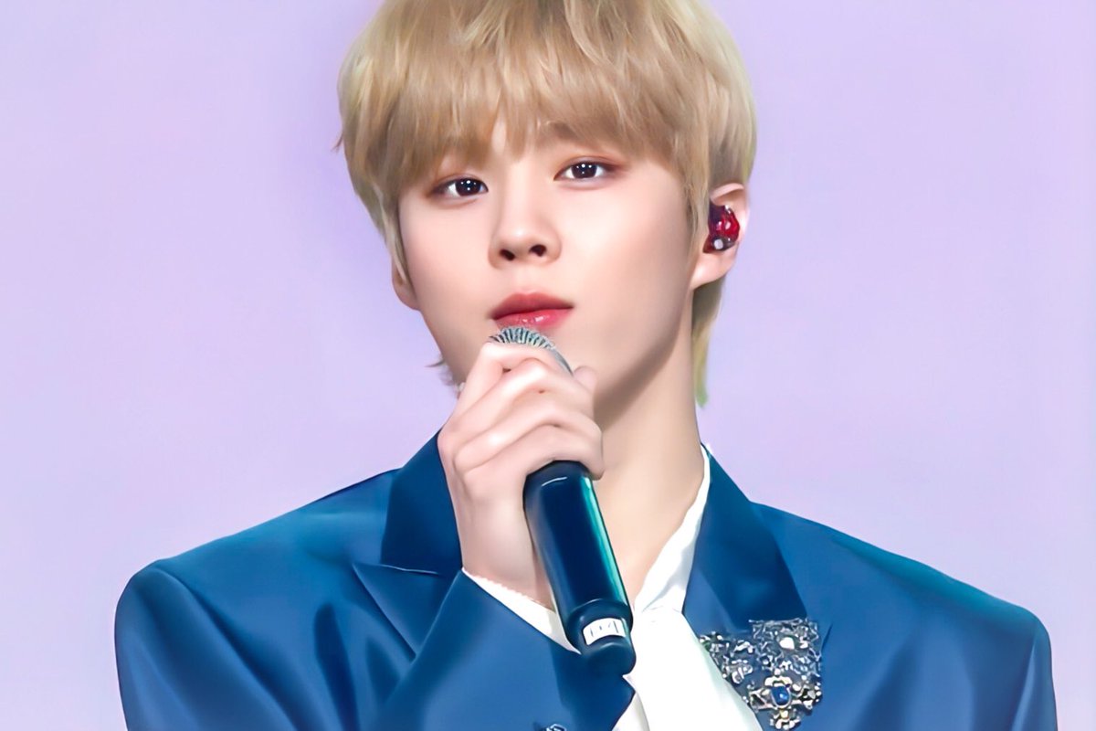 QIONG1027_'s tweet photo. I miss you.

#김우석 ✨🌙#KIMWOOSEOK https://t.co/PWYDcIUOKX