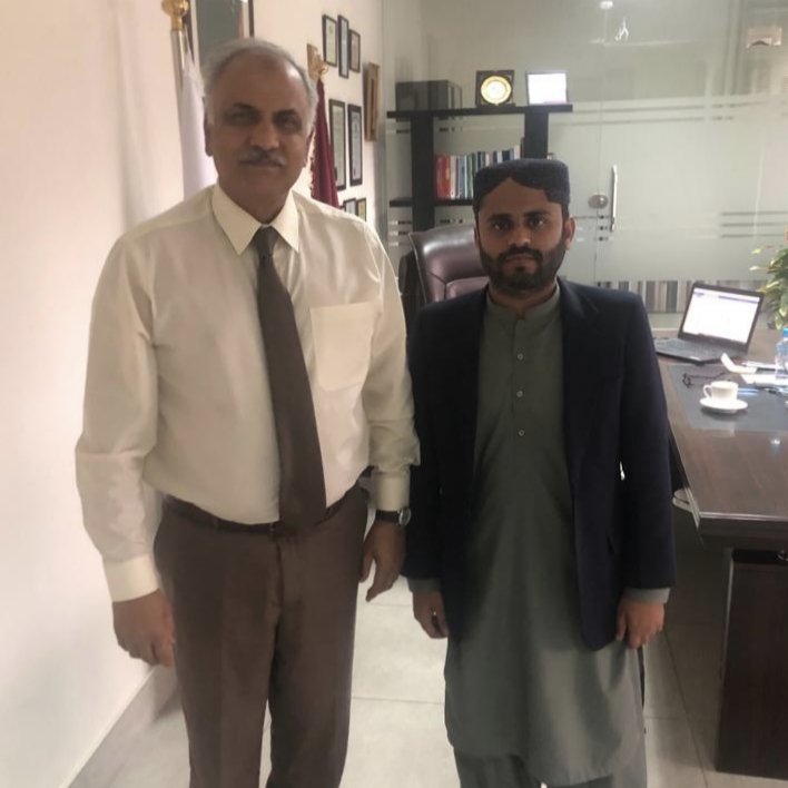 PMSUP_Official's tweet photo. President PMSUP Hasan Balouch met with Dr Tanveer VC Szabmu Islamabad(Academic council member PMC) regarding different matters:
• NLE 
• Written and viva ospe separate components.If student failing in specific component , have to appear in supplementary.Theory Or OSPE. Not both https://t.co/7BXzTtbVDT