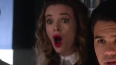 palmerstrangeee's tweet photo. Caity’s reaction is the cutest I love them so much #TheFlash #caitlinsnow #iriswest #iriswestallen #westallen #caitlinandiris #snowest https://t.co/ZAYjUgPGLn