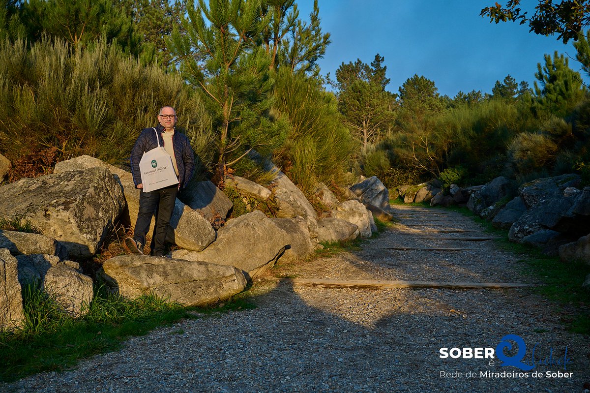 ConcellodeSober's tweet photo. Novos servizos súmanse á oferta turística do Concello de Sober. Un deles é 'Gourmet Gallego, Galicia na túa boca', con tenda física e en liña especializada en produtos de Ribeira Sacra e galegos.  Delicatessen e calidade de produtos presentada por un dos seus compoñentes,Roberto. https://t.co/yUDBFwkP3G
