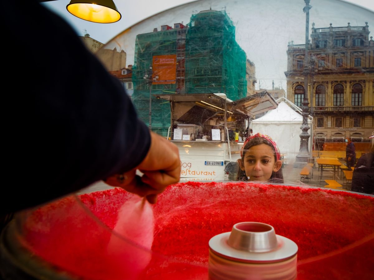 TSPhotoDays's tweet photo. TRIESTE STREET WALK

Vince la fotografia di Giulio Casti, selezionata da Michael Goldrei che ha guidato la passeggiata fotografica lo scorso 1 novembre durante il Trieste Photo Days 2021!

https://t.co/DVjNPT4tZ8
#triestephotodays #photography #streetwalk https://t.co/oEPBB23Mox