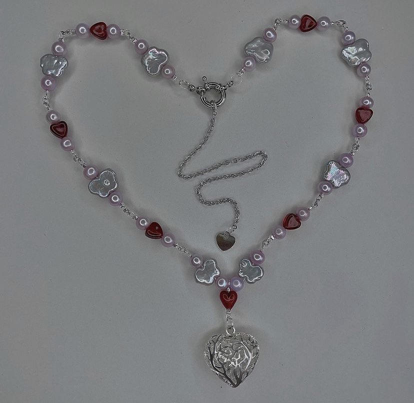 dirtchive's tweet photo. necklaces by yaye7473 on ig https://t.co/gwRNEB8SOJ