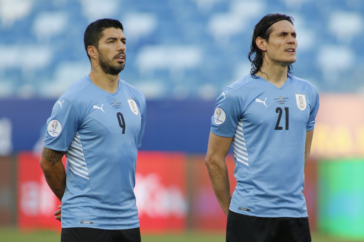 povotime1910's tweet photo. Cavani e Luis Suárez seguem no topo da lista de centroavantes do Corinthians. O clube ainda não descartou nenhum dos dois uruguaios.

Os agentes dos jogadores querem analisar as ofertas da Europa primeiro e, por isso, o Timão só irá ter resposta em janeiro.

🗞️ [@gazetaesportiva] https://t.co/Q2xmI4B0S3
