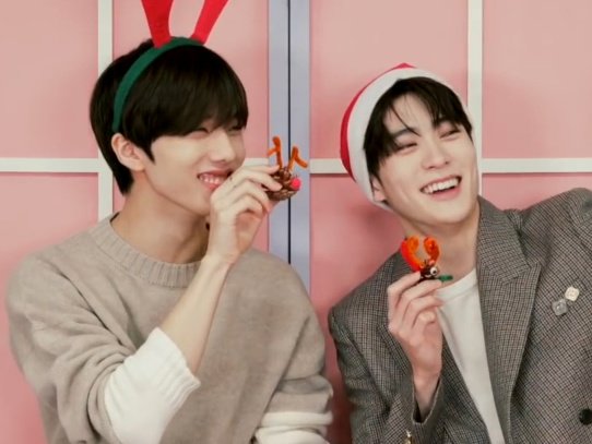 sweetlightme's tweet photo. One tweet AU

Jisung x Jaehyun

"Kenapa mami gak nikah lagi?" https://t.co/ZUiGoqHc66