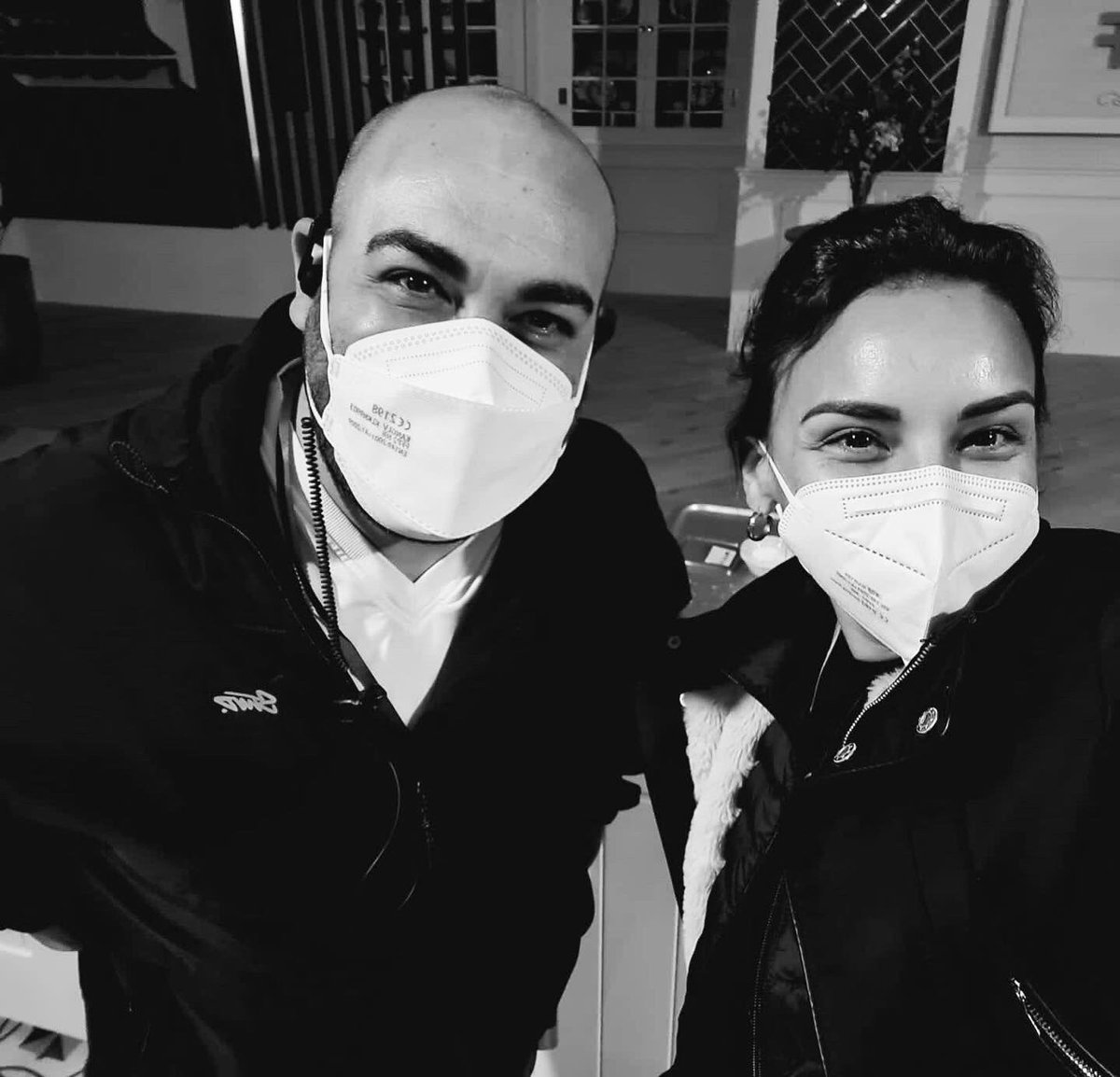 ChefAMontes's tweet photo. He tenido la enorme suerte de conocer y trabajar con una persona realmente especial. @chenoa es de ese tipo de gente que no tiene doble cara. Trabajadora, implicada, muy respetuosa con una profesión que no es la suya y alguien a la que ningún reto le da miedo.#CelebrityBakeOff https://t.co/KYVTGmwrcZ