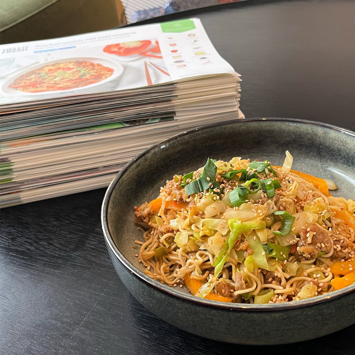 yvesvanlaer's tweet photo. Toch wel fan van @HelloFreshBE. Deze week werd de 100e box geleverd. Nog geen moment spijt van gehad. 😋🥳 #hellofreshbe https://t.co/rxjyNXvfZl