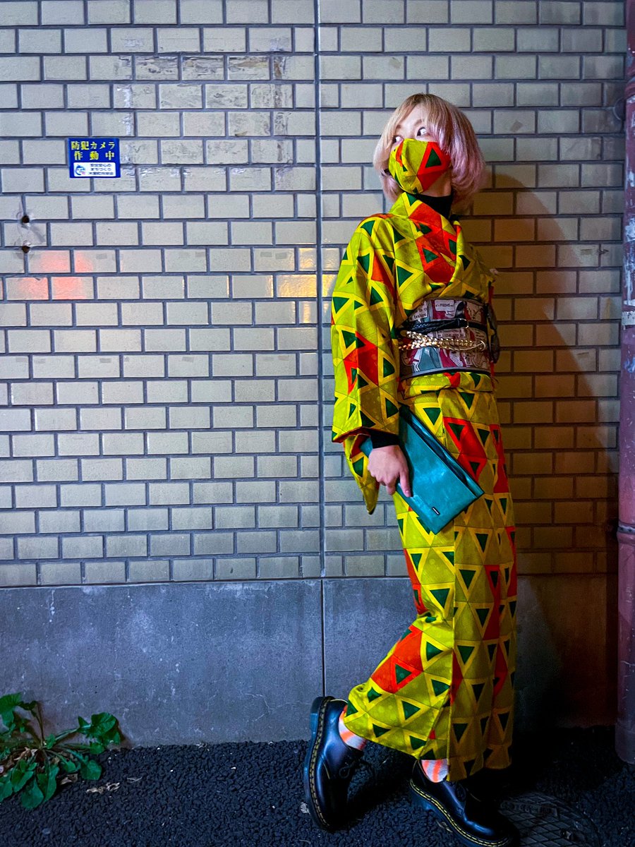 yuukianpan's tweet photo. 着物×FREITAG×美人
#freitag #着物女子 #京都 #モダンアンテナ #masikura #着物コーデ #drmartens https://t.co/vh6HoVcm6o