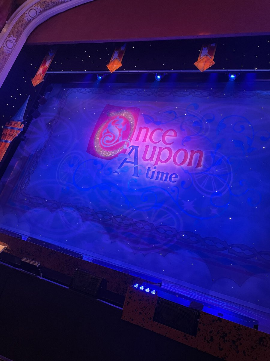 Josh's Panto Chat tweet media