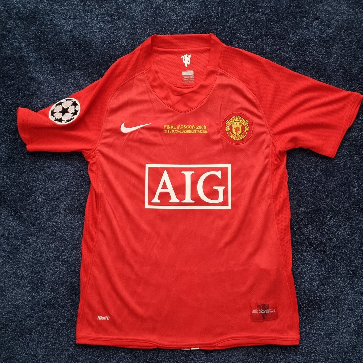 HuzefahN's tweet photo. Thank you @rioferdy5 for the gift! 

@footballescapes @ManUtd 
#MUFC #SignedShirt #Moscow2008 #ChampionsLeague #PremierLeague https://t.co/jb7GMp91WV