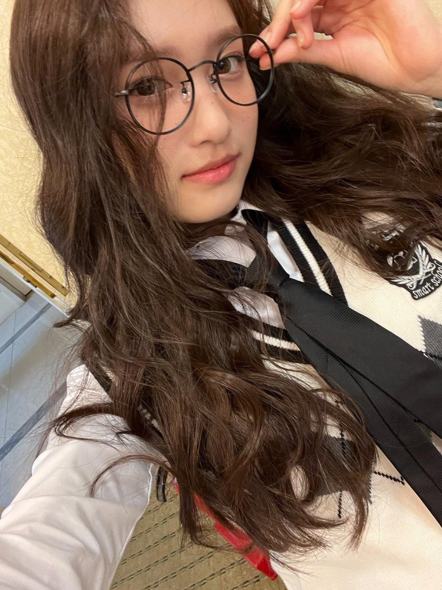 ivepics_'s tweet photo. [🪐] leeseo update https://t.co/9MixdK3oaZ