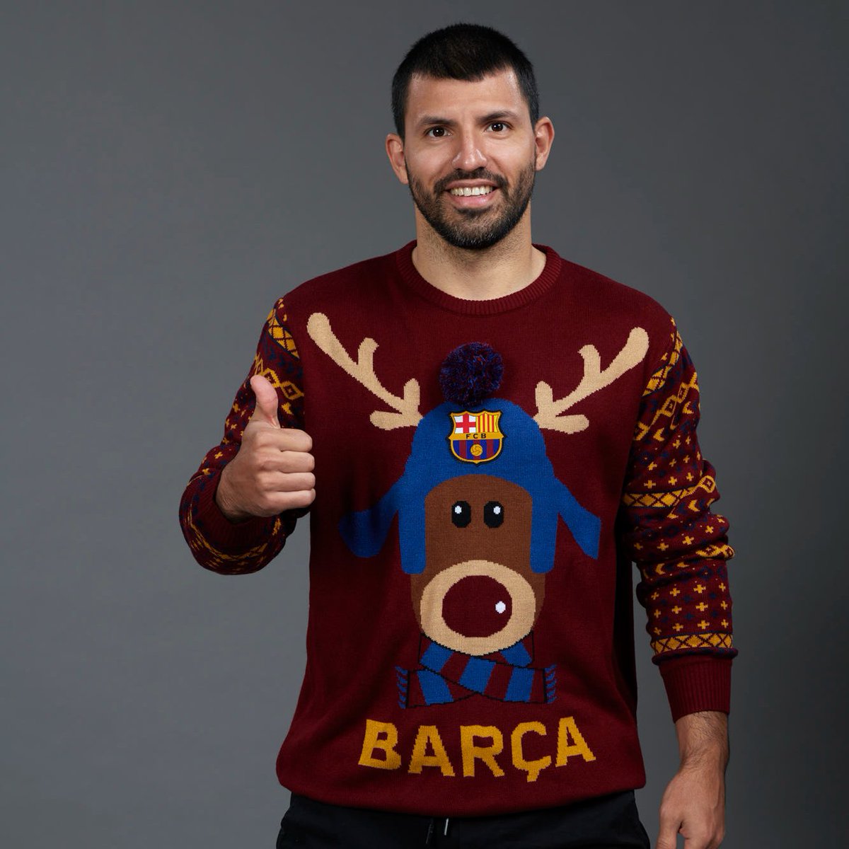 🎄 Aquest Nadal, més que mai, <a href="/aguerosergiokun/">Sergio Kun Aguero</a> 🤟
🎅 Bones Festes, Sergio!