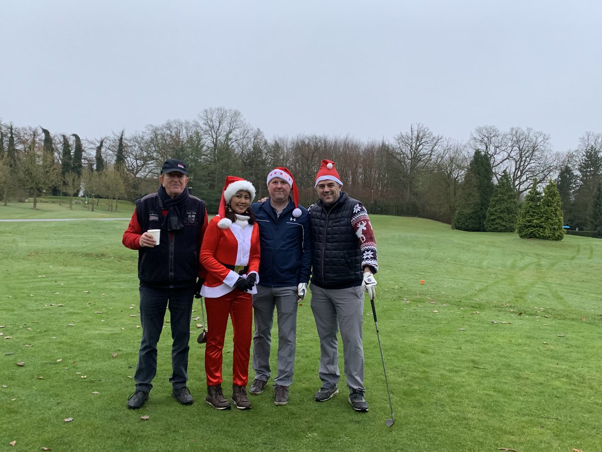 KempenseGolf's tweet photo. Ho ho ho… Vorig weekend werd onze jaarlijkse Kerstwedstrijd gespeeld 🎅 Het was een fantastische dag met veel hapjes en tapjes in openlucht, leuke kerstoutfits en pure ambiance. Bedankt aan alle deelnemers voor jullie aanwezigheid! 🙏🎄 #MerryChristmas https://t.co/OXCbxzavvI