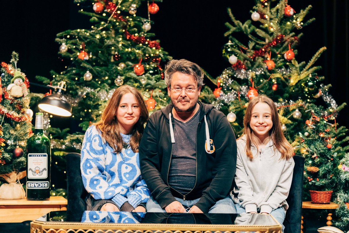GLiveshow's tweet photo. Family time, @PeterDecroubele!  😎👋
#iedereenaverECHTs https://t.co/j7yDhJSwxb