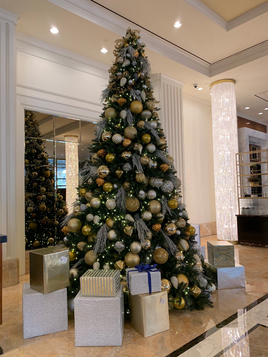 TrumpLasVegas's tweet image. Merry Christmas from #TrumpLasVegas! Wishing you all the best as you celebrate with friends and family.